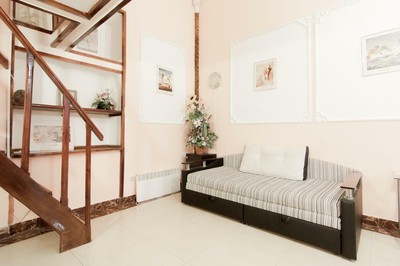 Rent Apartments Grecheskaya 50 オデッサ エクステリア 写真