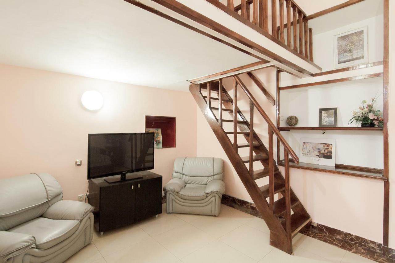 Rent Apartments Grecheskaya 50 オデッサ エクステリア 写真